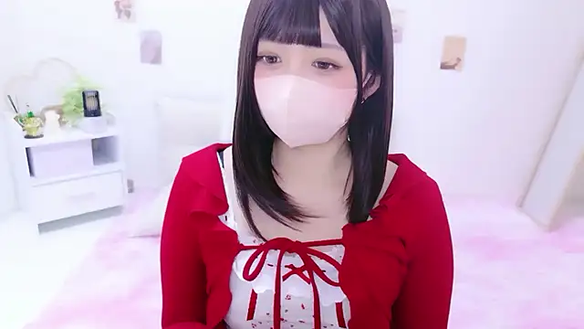 Hinata Sun online show from March 2026 01:05:02 PM