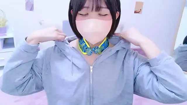 Snapshot of Hinata_Sun chatting on June 2026 11:43:02 AM Hinata Sun online show from June 2026 11:43:02 AM