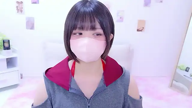 Hinata Sun online show from March 2026 11:11:01 AM