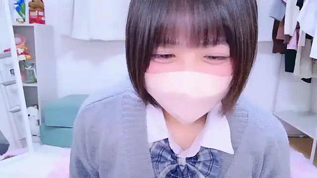 Hinata Sun online show from February 2026 11:06:01 AM