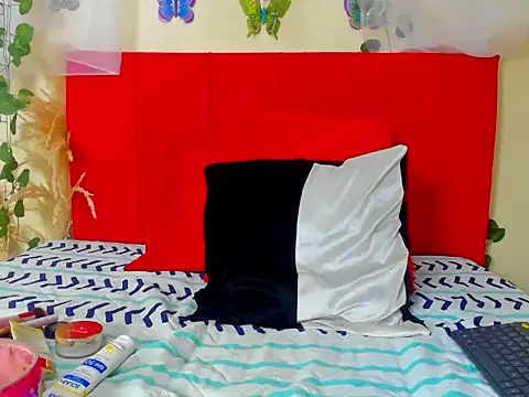 camila collins7 online show from October 2025 12:17:01 PM