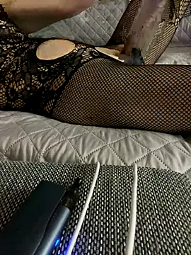 bananasex204 online show from November 2025 03:45:02 PM