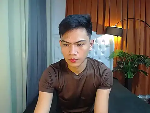 alex cummer online show from January 2026 03:32:01 AM