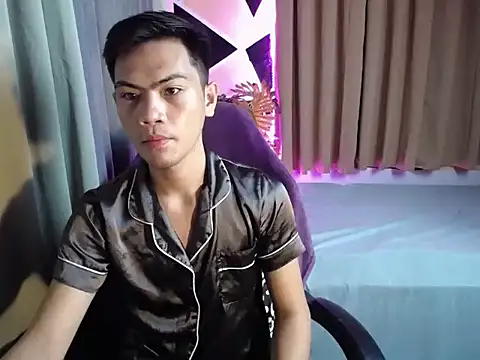 Snapshot of alex_cummer chatting on November 2025 04:00:02 PM alex cummer online show from November 2025 04:00:02 PM