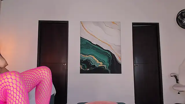 Snapshot of Sofi_Moreno chatting on October 2025 01:43:02 PM Sofi Moreno online show from October 2025 01:43:02 PM