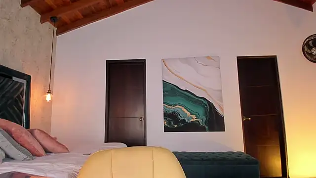 Sofi Moreno online show from October 2025 12:17:02 PM