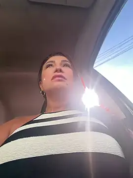 mia mancinii online show from June 2026 09:20:02 PM