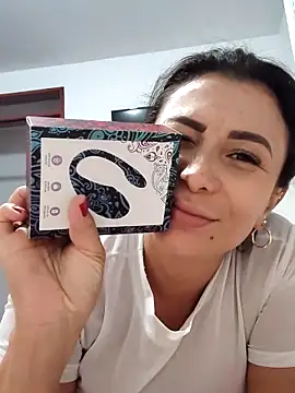 Snapshot of mia_mancinii chatting on April 2026 09:54:01 PM mia mancinii online show from April 2026 09:54:01 PM