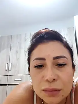 mia mancinii online show from April 2026 02:11:01 PM