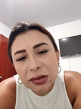 mia mancinii online show from July 2026 08:01:02 AM