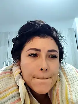 Snapshot of mia_mancinii chatting on May 2026 05:21:02 PM mia mancinii online show from May 2026 05:21:02 PM
