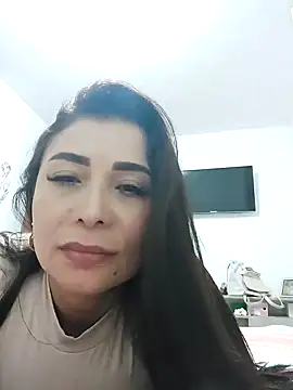 mia mancinii online show from November 2025 10:48:01 PM