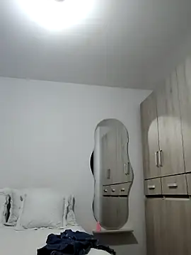 mia mancinii online show from March 2026 05:14:01 PM