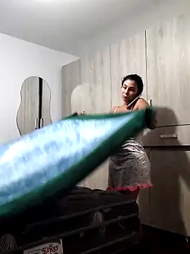 Snapshot of mia_mancinii chatting on May 2026 05:30:01 PM mia mancinii online show from May 2026 05:30:01 PM