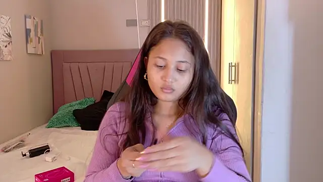 Laly Cherry  online show from November 2025 12:16:01 PM