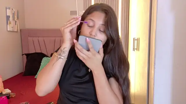 Laly Cherry  online show from November 2025 12:15:02 PM