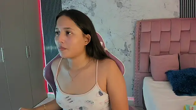 Laly Cherry  online show from November 2025 12:26:01 PM