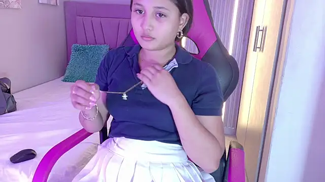 Laly Cherry  online show from November 2025 12:20:02 PM