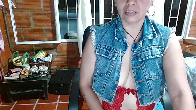 Milf Fantassyy online show from October 2025 03:40:02 AM
