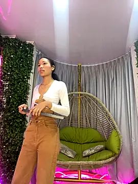 Snapshot of Kiara_Zahiri__ chatting on September 2025 11:08:02 AM Kiara Zahiri online show from September 2025 11:08:02 AM