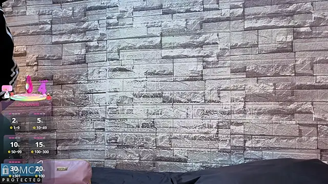 Snapshot of Kiara_Zahiri__ chatting on November 2025 11:43:02 AM Kiara Zahiri online show from November 2025 11:43:02 AM