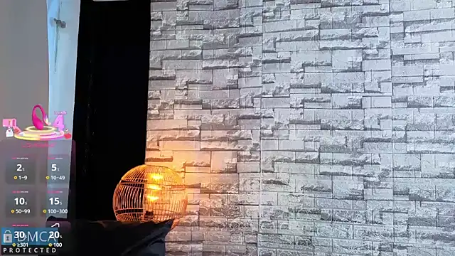 Snapshot of Kiara_Zahiri__ chatting on November 2025 10:59:02 AM Kiara Zahiri online show from November 2025 10:59:02 AM