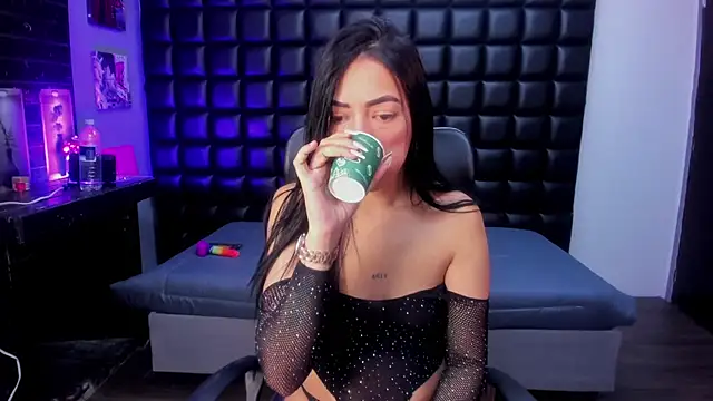 ashlyy sweet  online show from April 2026 02:29:02 PM