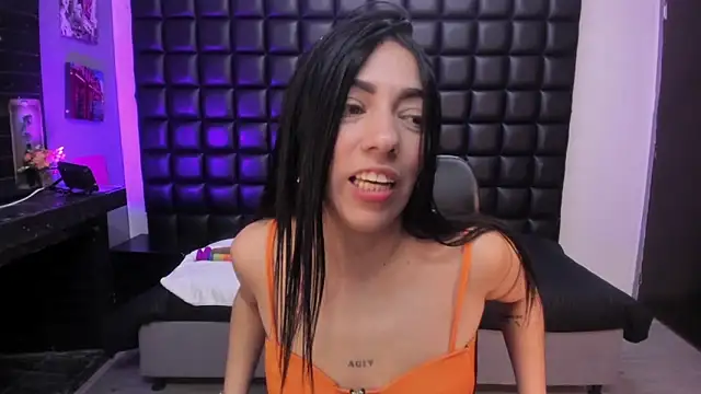 ashlyy sweet  online show from March 2026 03:32:02 PM