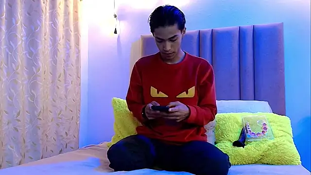 camilo nom online show from October 2025 03:41:01 AM