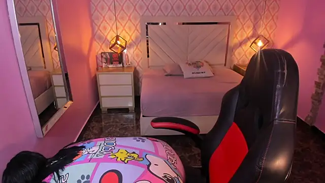 CHRISTY TEIGEN4 online show from March 2026 07:48:01 PM