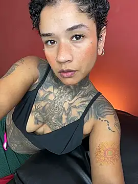 xbigpeach online show from November 2025 07:40:02 PM