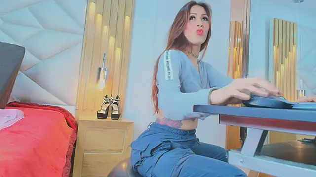 Rose Nichols online show from November 2025 03:17:02 AM