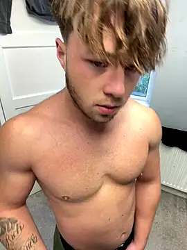 harleybarker online show from October 2025 03:52:01 PM