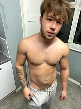 harleybarker online show from November 2025 06:30:02 PM