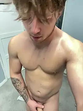 harleybarker online show from November 2025 09:31:01 PM