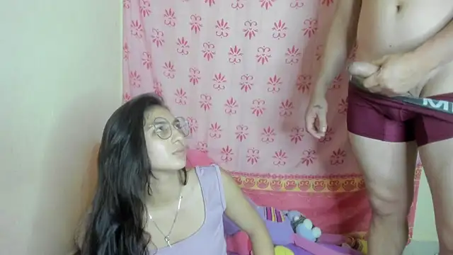 Snapshot of EclipseandFlame chatting on November 2025 05:19:02 AM EclipseandFlame online show from November 2025 05:19:02 AM