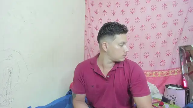 Snapshot of EclipseandFlame chatting on November 2025 03:38:01 PM EclipseandFlame online show from November 2025 03:38:01 PM