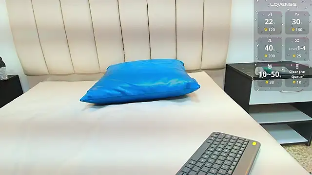 agatha fit online show from January 2026 07:12:01 PM