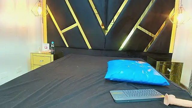 agatha fit online show from March 2026 02:41:01 PM