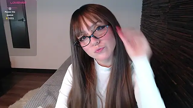 Snapshot of babedooll chatting on October 2025 03:17:02 AM babedooll online show from October 2025 03:17:02 AM