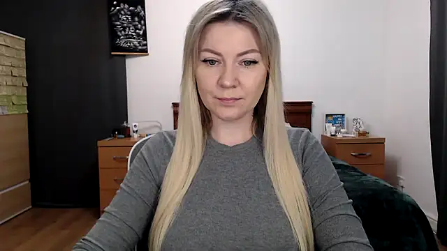 Snapshot of ParadiseAlina chatting on January 2026 04:32:01 PM ParadiseAlina online show from January 2026 04:32:01 PM