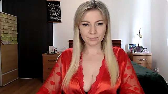 ParadiseAlina online show from April 2026 01:37:01 PM