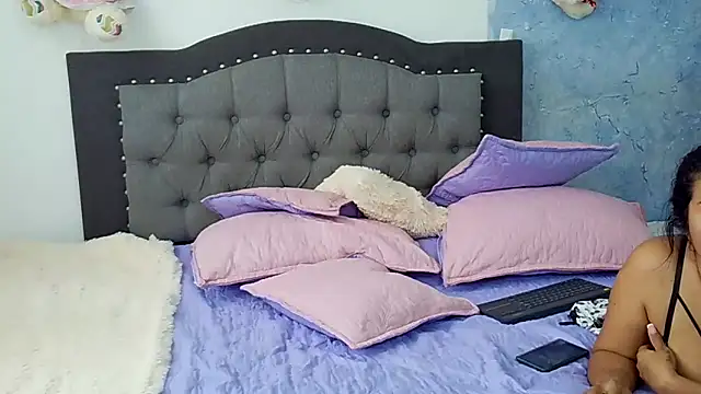 Snapshot of Nicolletorres2 chatting on November 2025 07:36:02 PM Nicolletorres2 online show from November 2025 07:36:02 PM