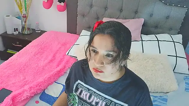 Snapshot of Nicolletorres2 chatting on February 2026 08:14:02 PM Nicolletorres2 online show from February 2026 08:14:02 PM