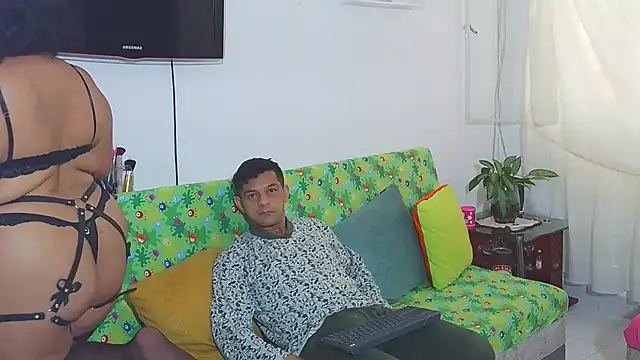 Snapshot of Nicolletorres2 chatting on February 2026 03:45:02 PM Nicolletorres2 online show from February 2026 03:45:02 PM