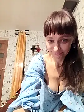 Lietta  online show from November 2025 09:15:01 PM