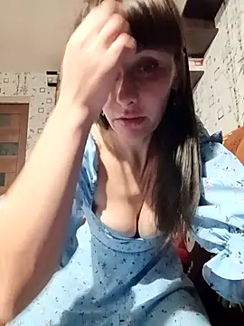 Lietta  online show from October 2025 08:50:02 PM