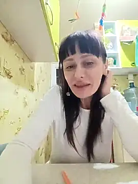 Lietta  online show from February 2026 06:43:02 PM