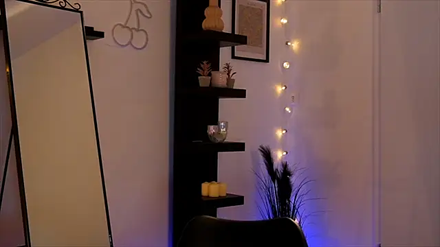 Snapshot of Naomii20__ chatting on November 2025 08:09:01 PM Naomii20 online show from November 2025 08:09:01 PM