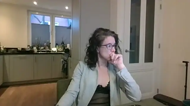 JezebelDutch online show from January 2026 07:45:01 AM